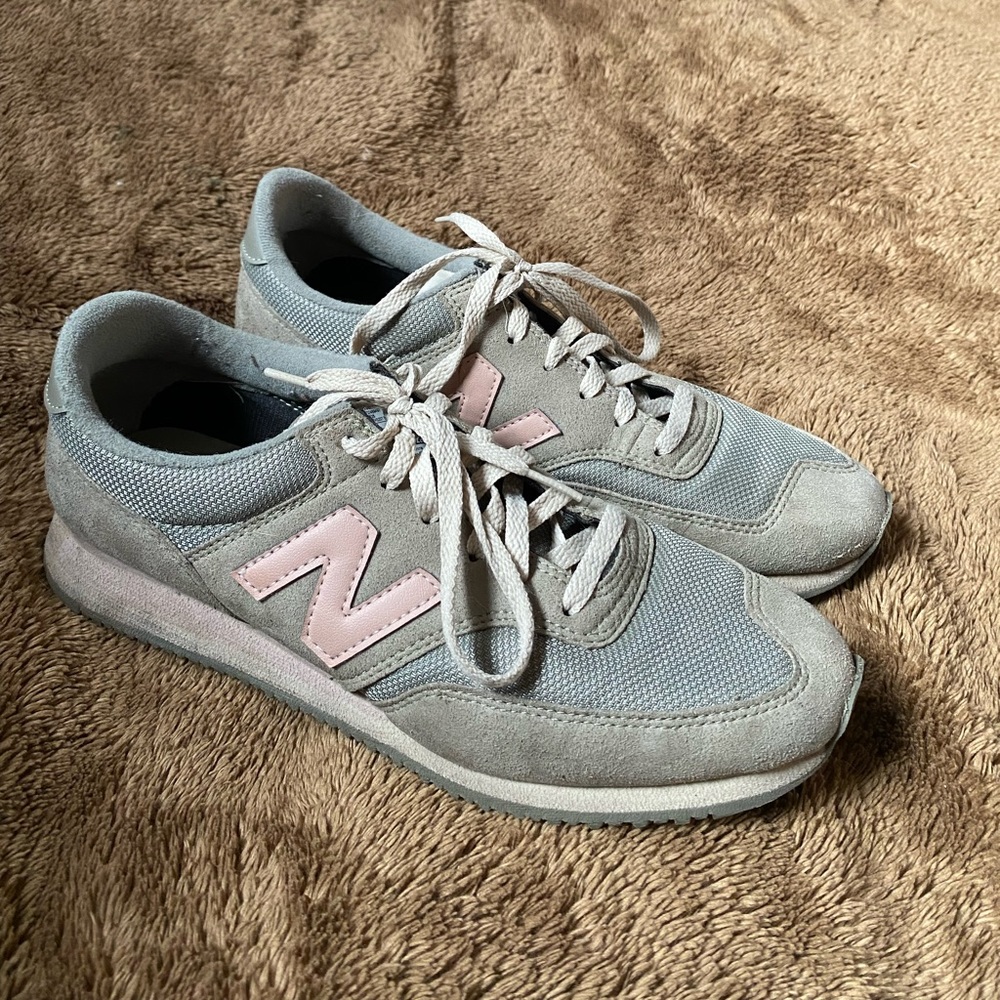 New Balance 620 - Picture 3 of 5